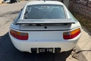 1990 Porsche 928 S4 - Image 11 of 15