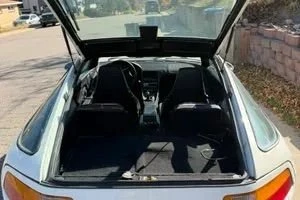 1990 Porsche 928 S4 - Image 14 of 15
