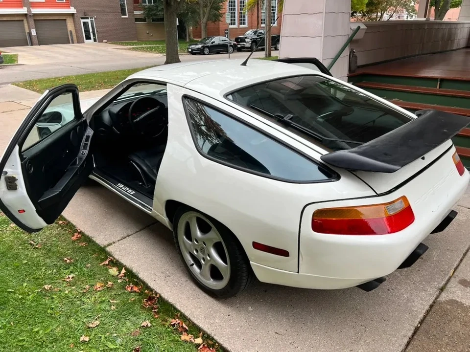 1990 Porsche 928 S4 - Image 25 of 31