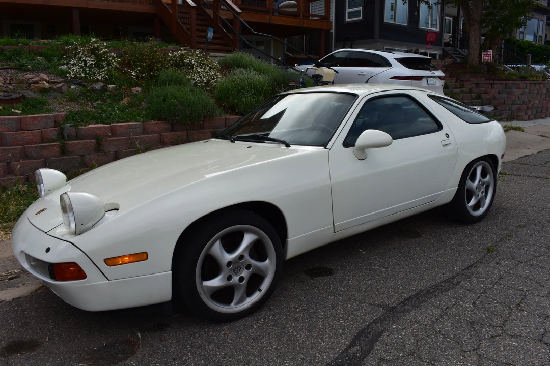 1990 Porsche 928 S4 - Image 9 of 31