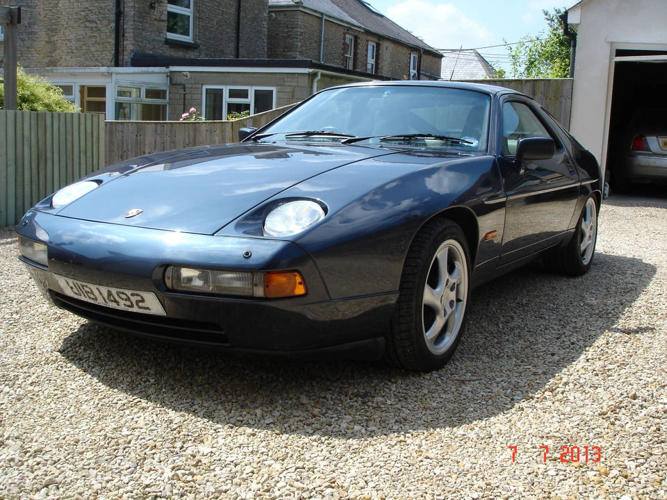 1990 Porsche 928 S4 - Image 2 of 14