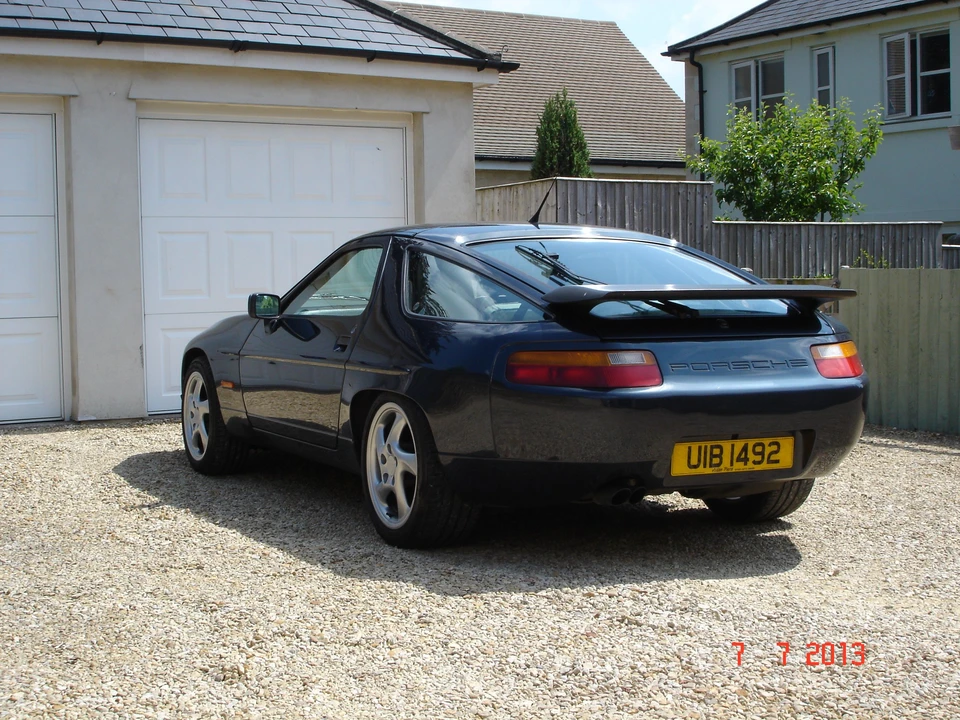 1990 Porsche 928 S4 - Image 13 of 14