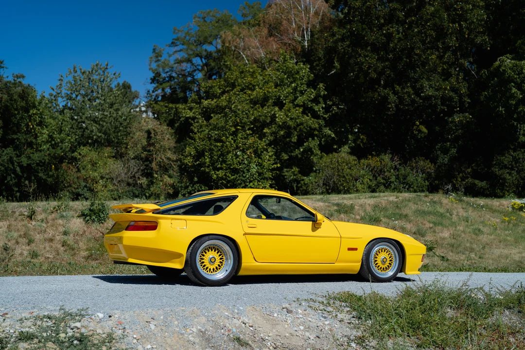 1990 Porsche 928 S4 - Image 12 of 31