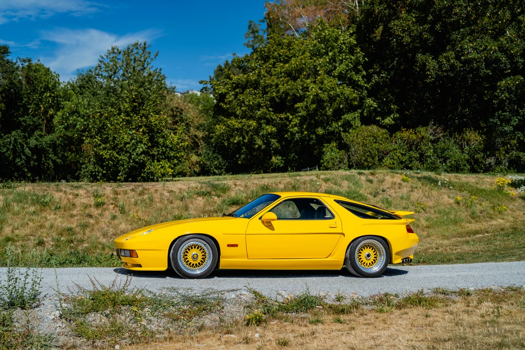 1990 Porsche 928 S4 - Image 8 of 31