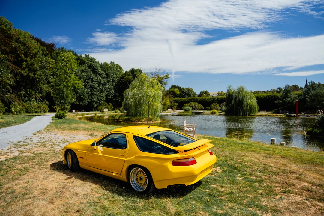1990 Porsche 928 S4 - Image 20 of 31