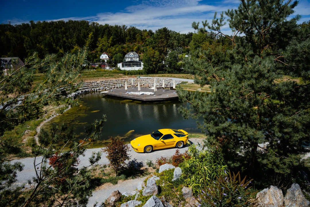 1990 Porsche 928 S4 - Image 28 of 31