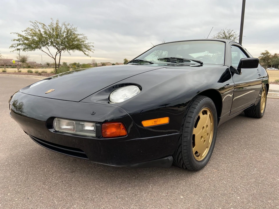 1990 Porsche 928 S4 - Image 2 of 13