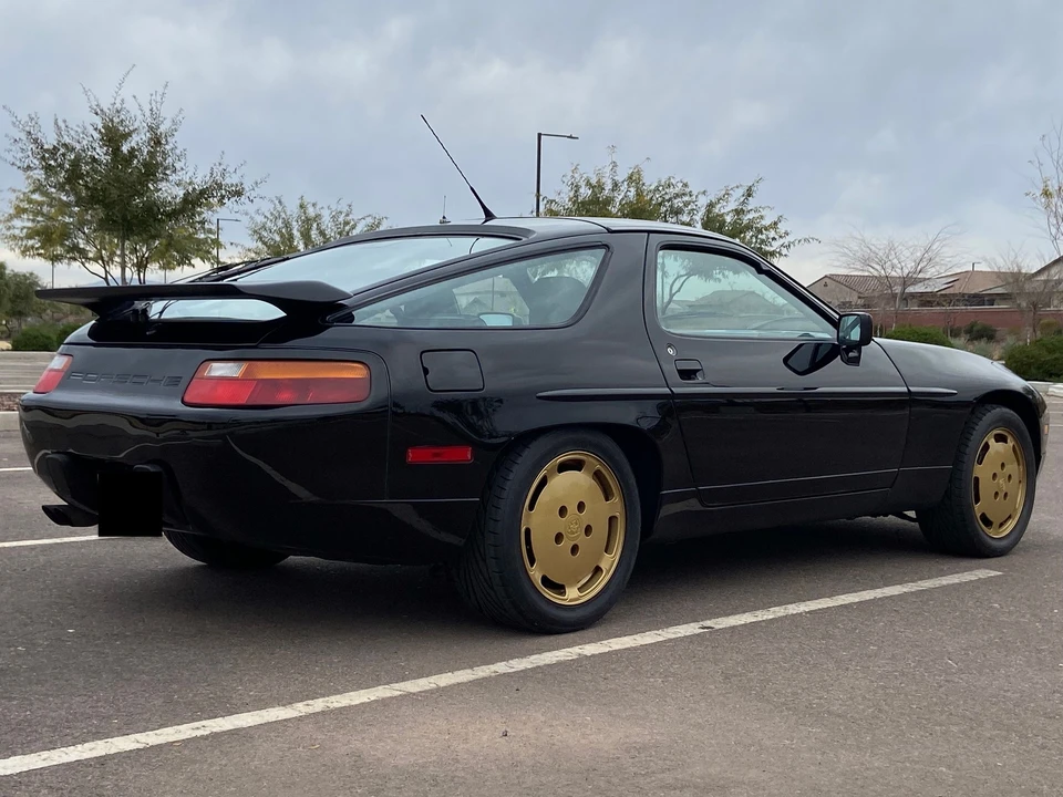 1990 Porsche 928 S4 - Image 6 of 13