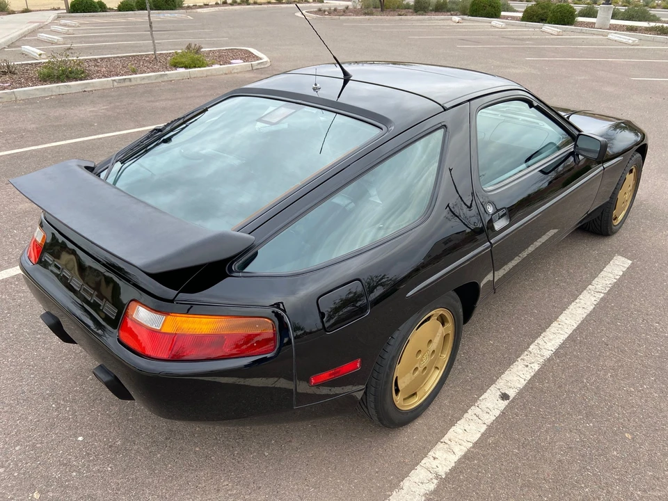 1990 Porsche 928 S4 - Image 7 of 13