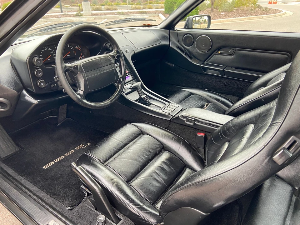 1990 Porsche 928 S4 - Image 10 of 13