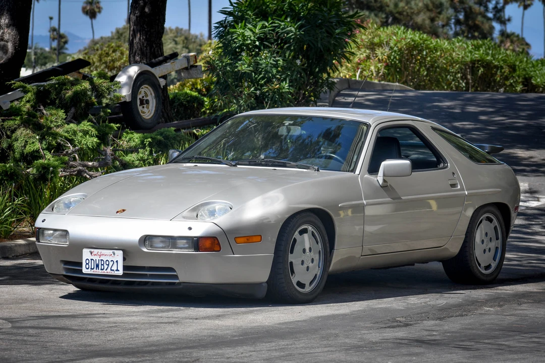 1990 Porsche 928 S4 - Image 10 of 31