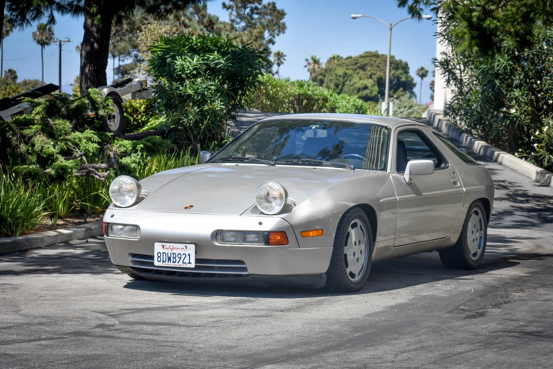 1990 Porsche 928 S4 - Image 8 of 31