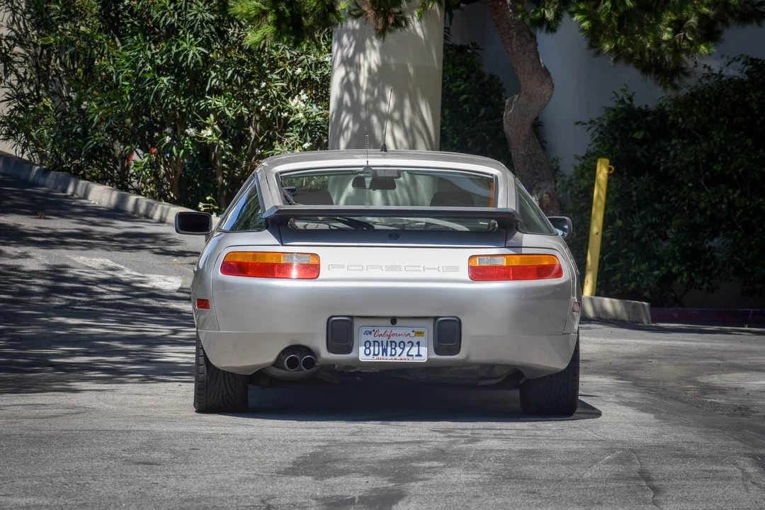 1990 Porsche 928 S4 - Image 9 of 31