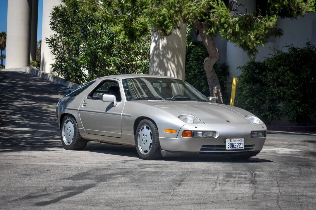 1990 Porsche 928 S4 - Image 12 of 31