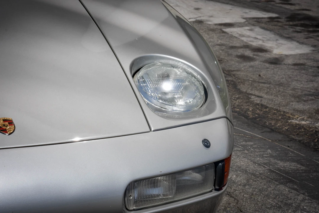 1990 Porsche 928 S4 - Image 19 of 31
