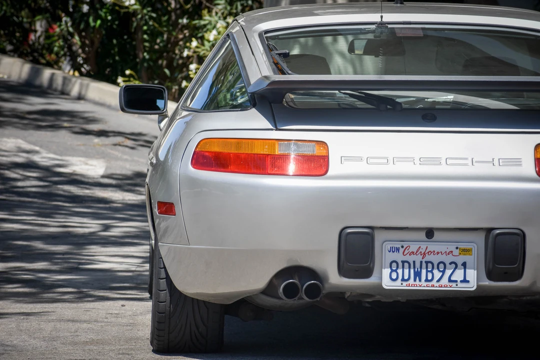 1990 Porsche 928 S4 - Image 27 of 31