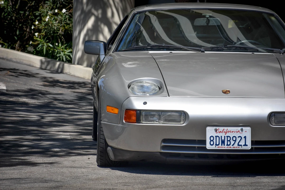 1990 Porsche 928 S4 - Image 15 of 31