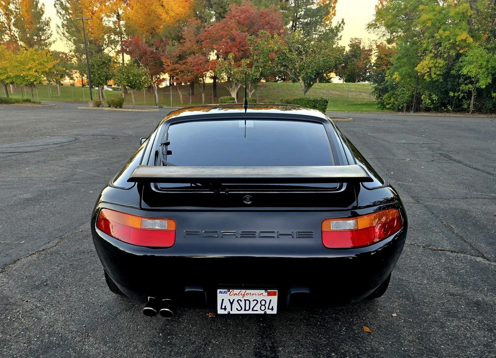 1990 Porsche 928 S4 - Image 13 of 31
