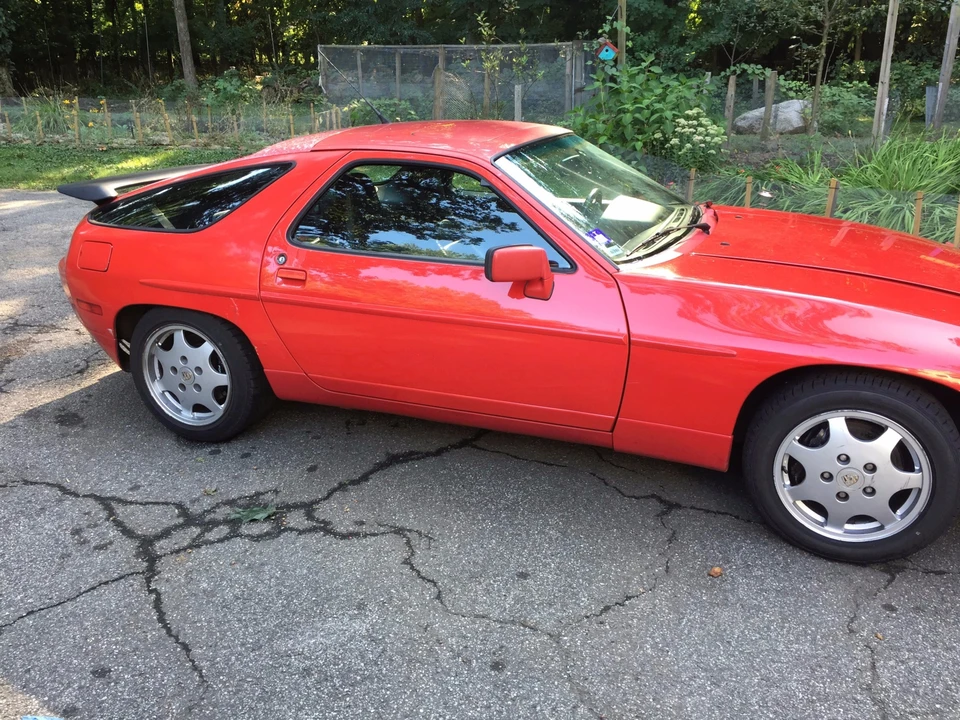 1990 Porsche 928 S4 - Image 2 of 30
