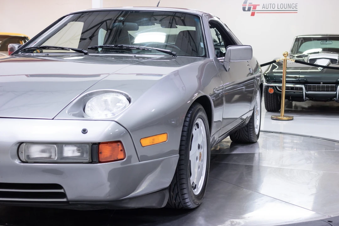 1990 Porsche 928 S4 - Image 13 of 31