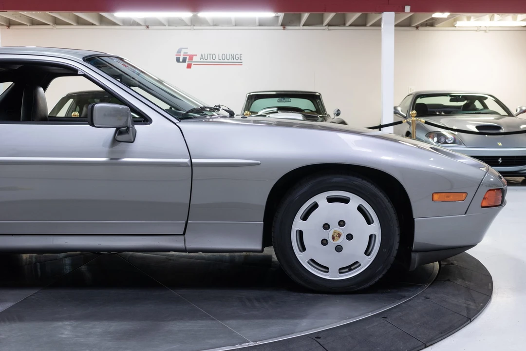 1990 Porsche 928 S4 - Image 22 of 31