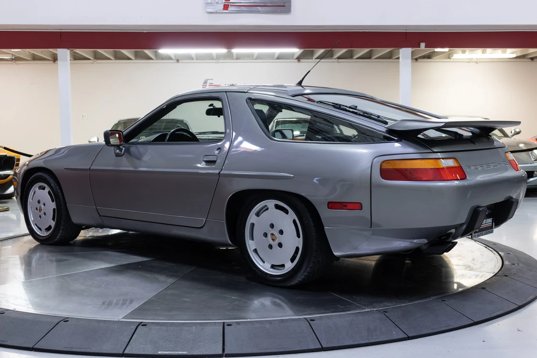1990 Porsche 928 S4 - Image 4 of 31