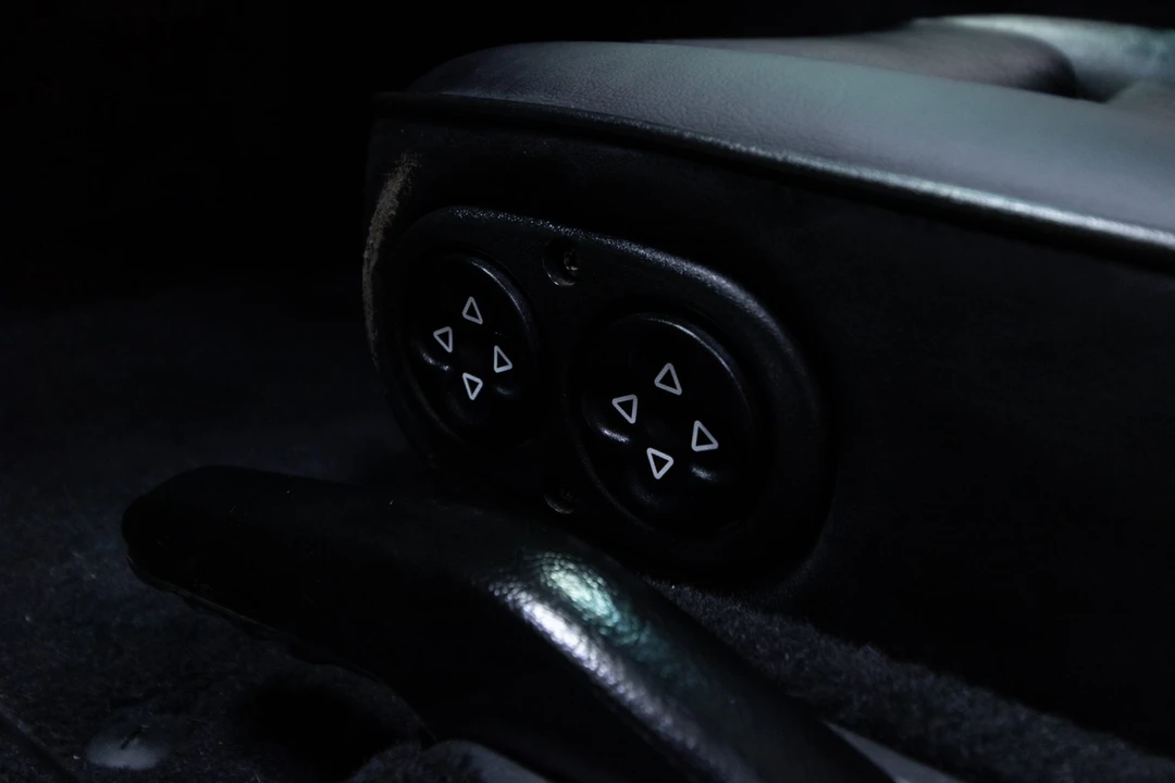 1990 Porsche 928 S4 - Image 30 of 31