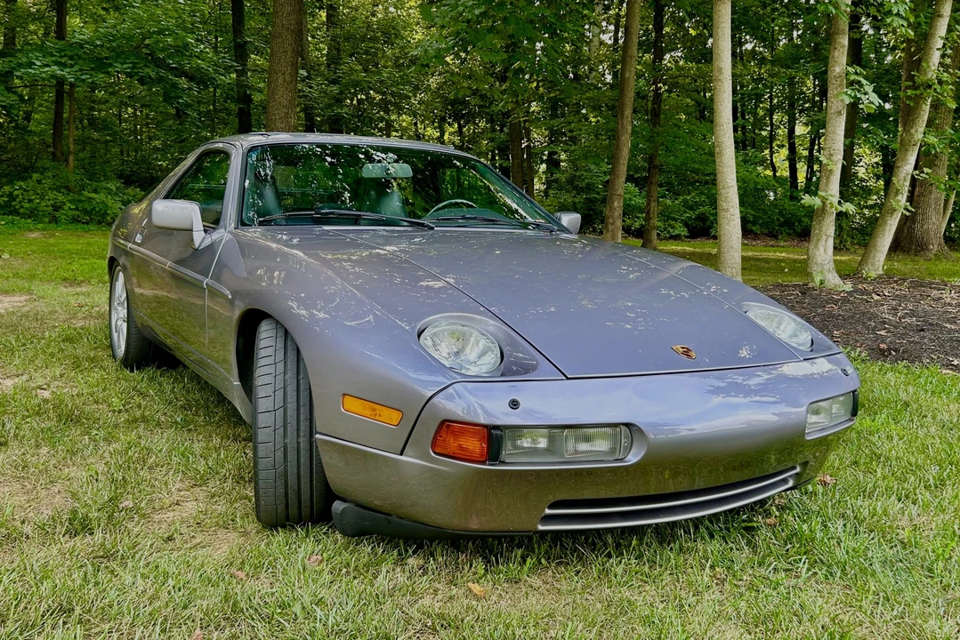 1990 Porsche 928 S4 - Image 2 of 31