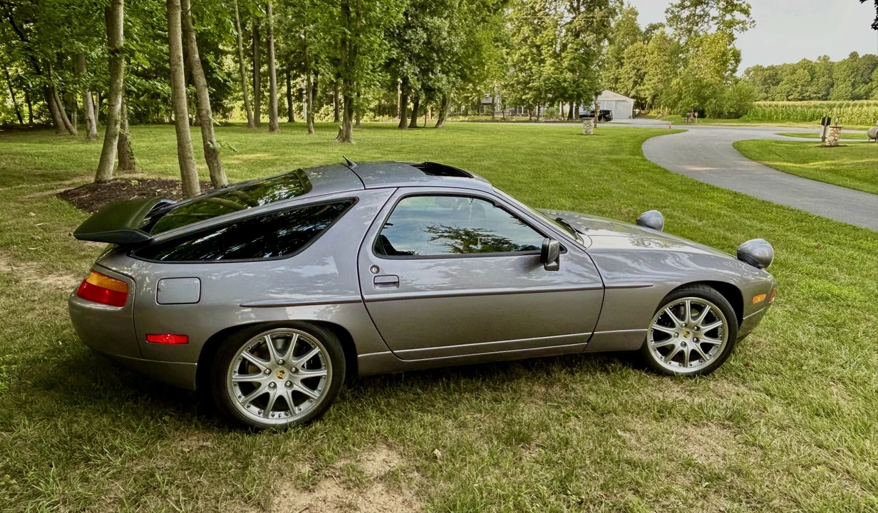 1990 Porsche 928 S4 - Image 15 of 31
