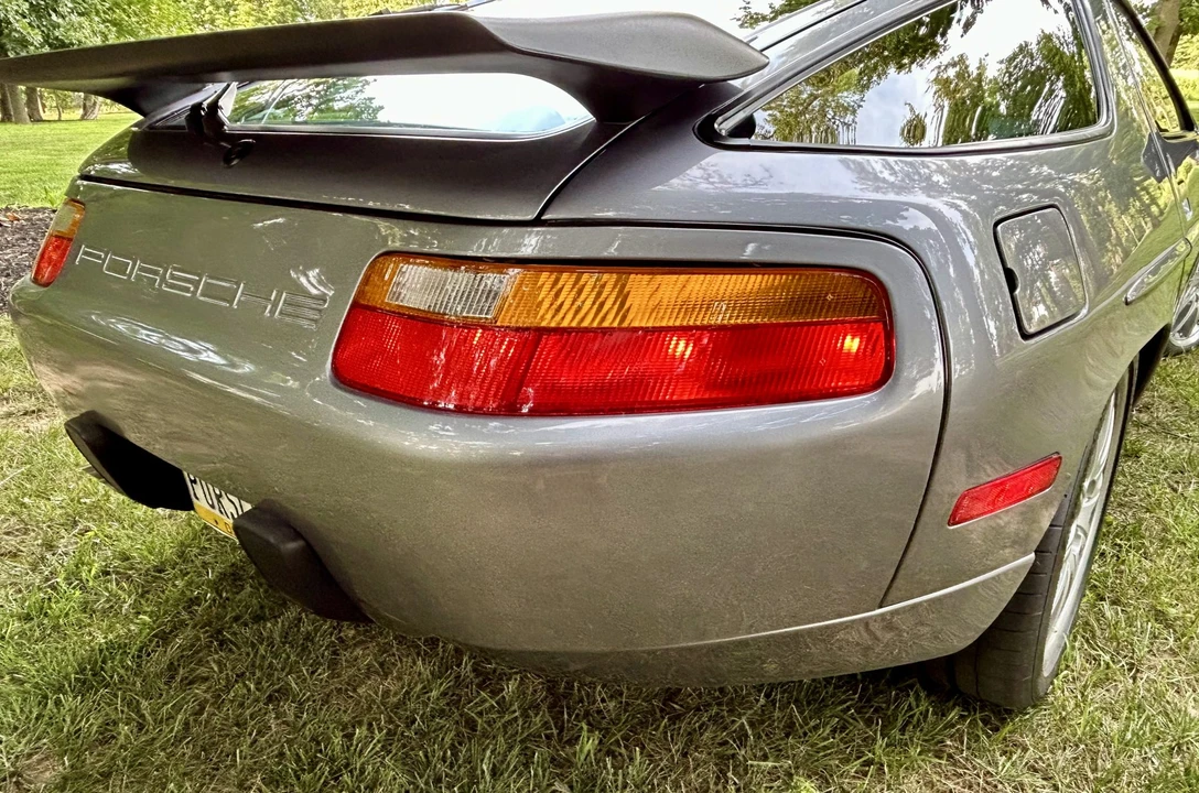 1990 Porsche 928 S4 - Image 29 of 31