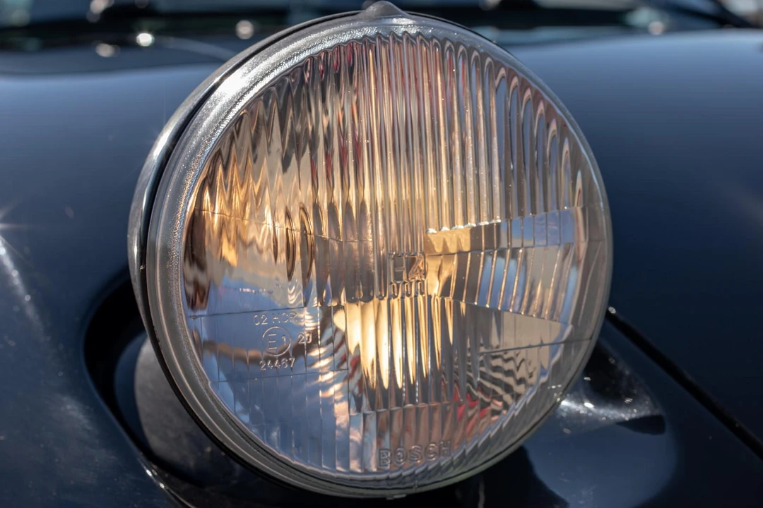 1990 Porsche 928 S4 - Image 11 of 31