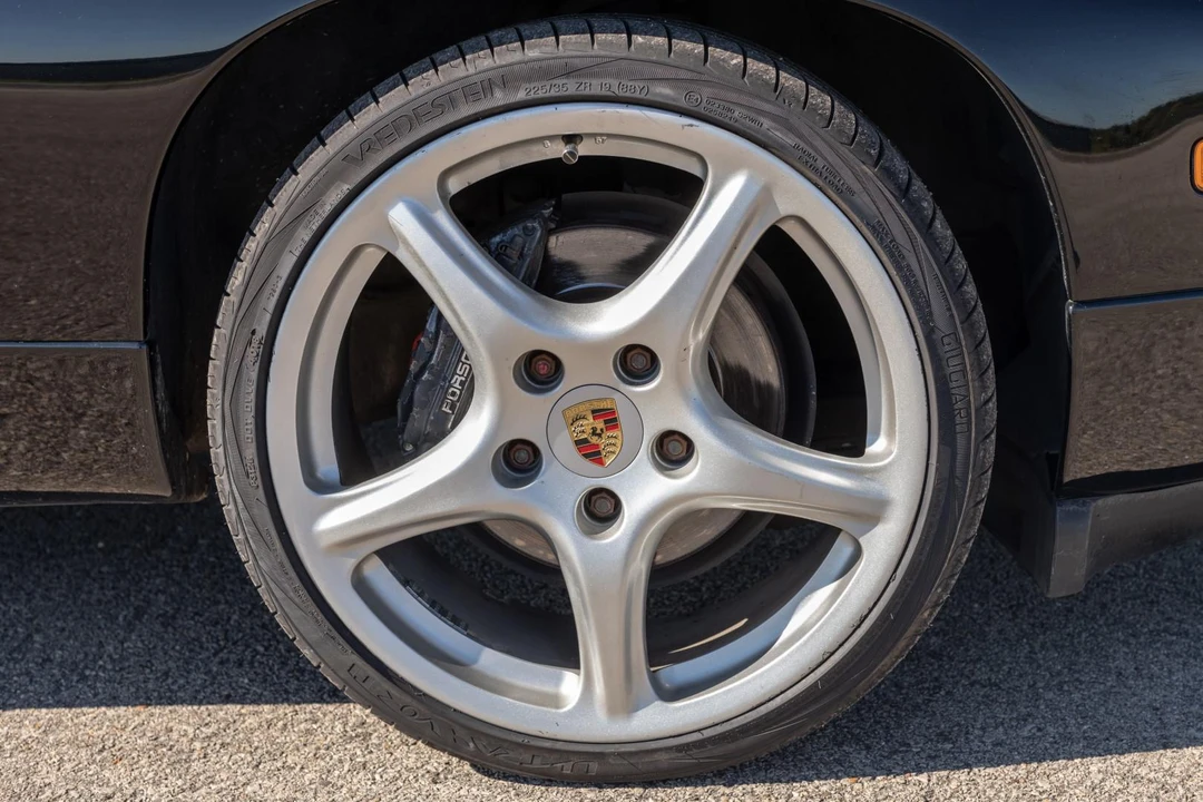 1990 Porsche 928 S4 - Image 30 of 31