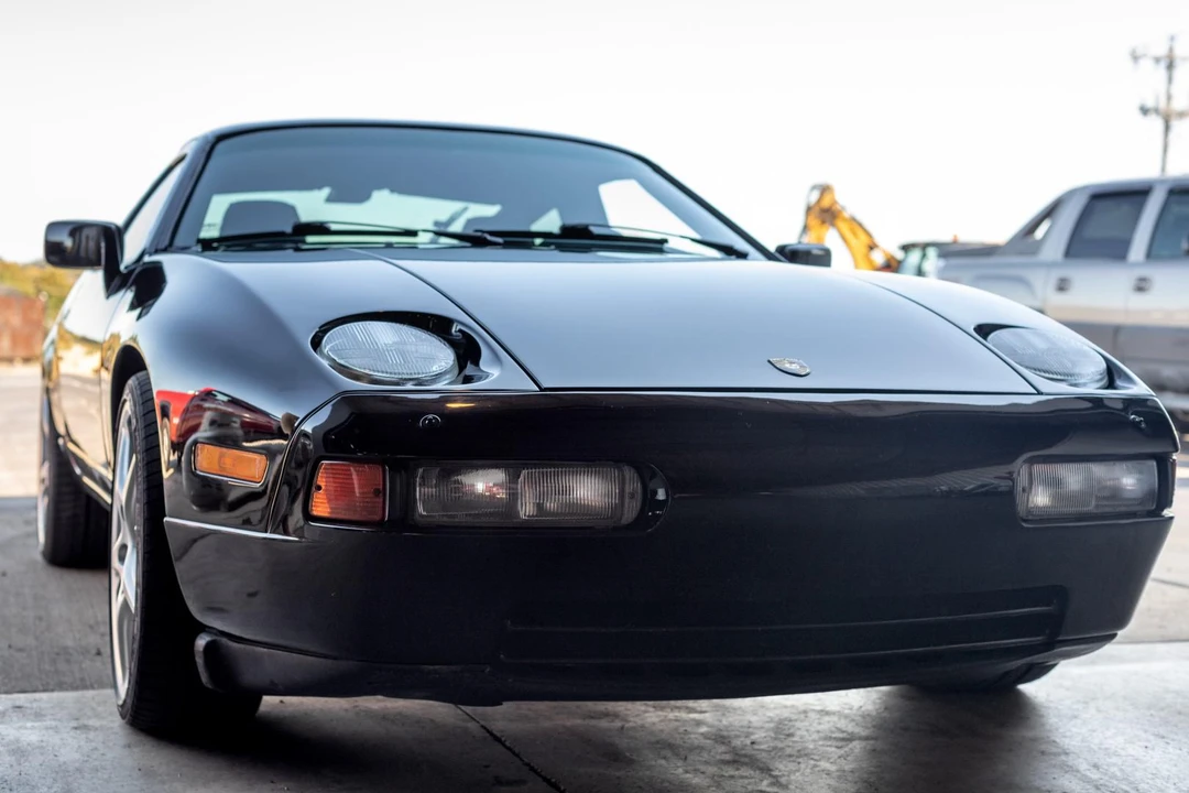 1990 Porsche 928 S4 - Image 10 of 31