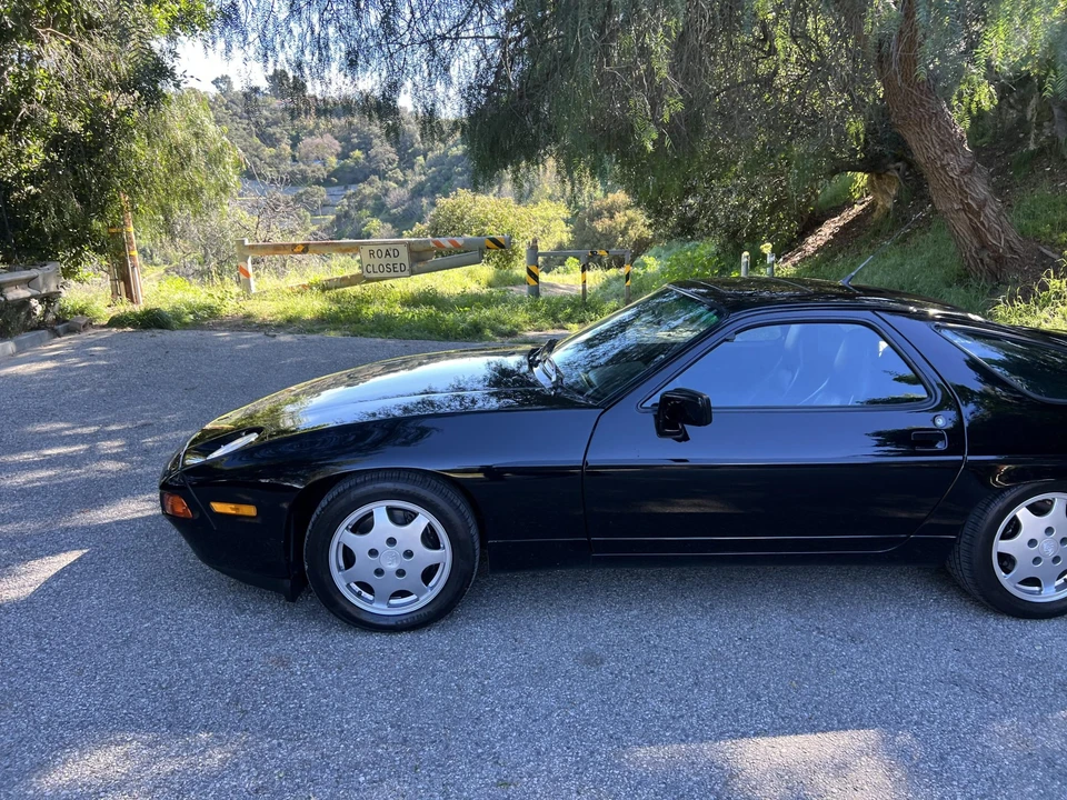 1990 Porsche 928 S4 - Image 16 of 31