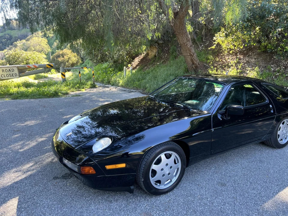 1990 Porsche 928 S4 - Image 15 of 31