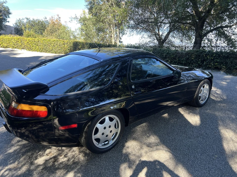1990 Porsche 928 S4 - Image 19 of 31