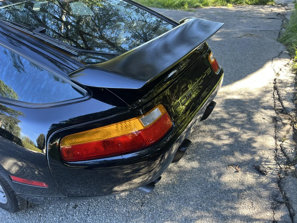 1990 Porsche 928 S4 - Image 27 of 31