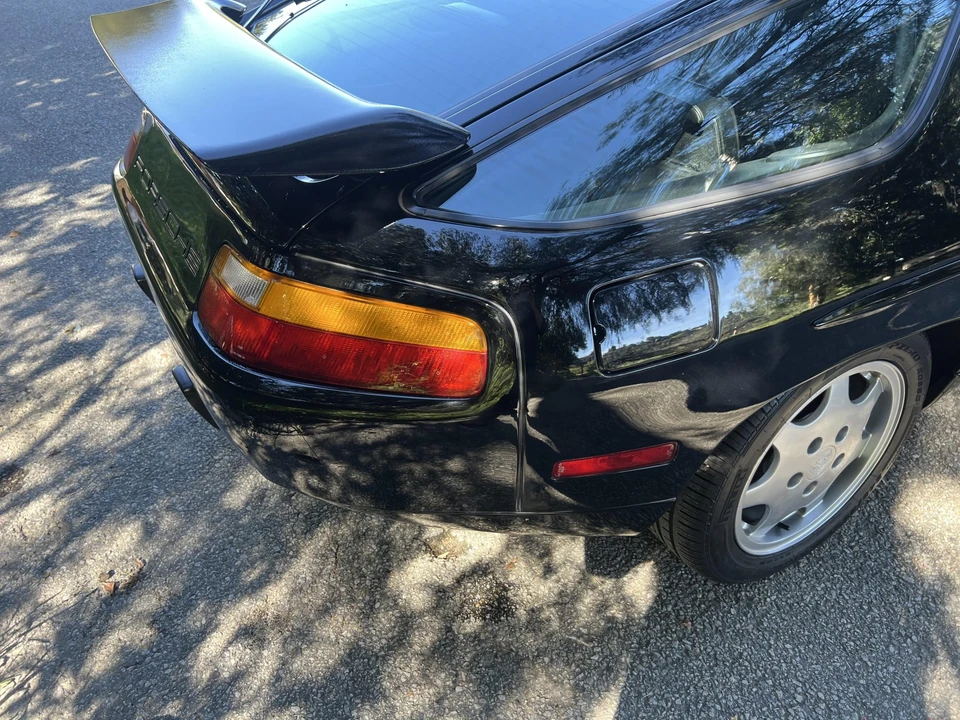 1990 Porsche 928 S4 - Image 28 of 31