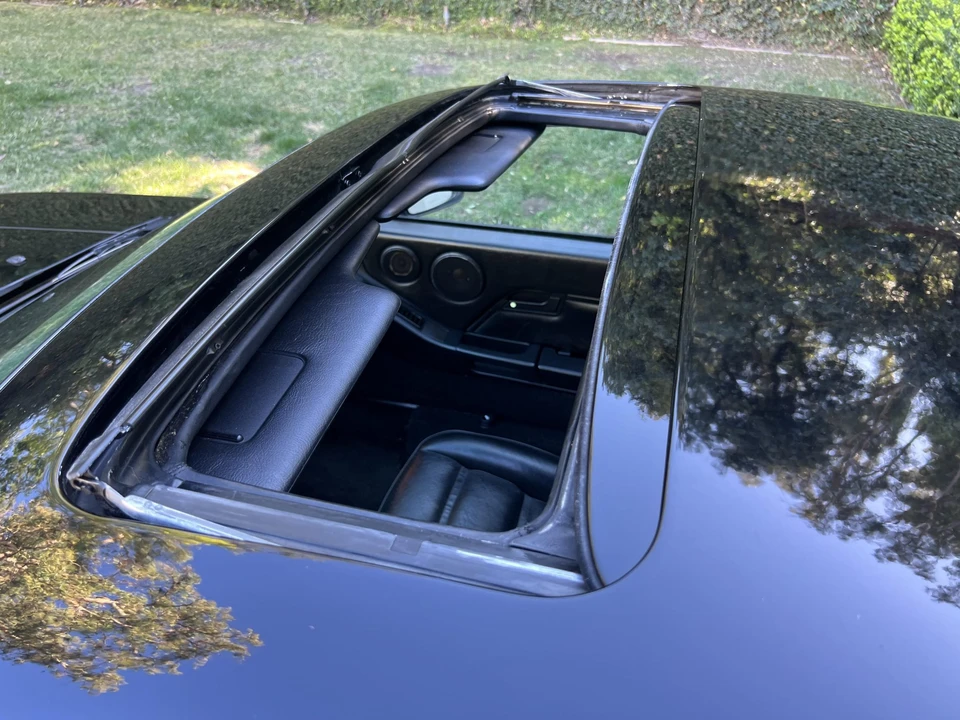 1990 Porsche 928 S4 - Image 29 of 31