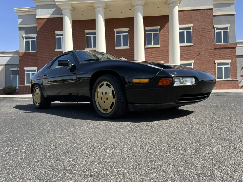 1990 Porsche 928 S4 - Image 15 of 31