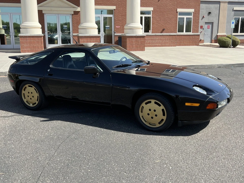 1990 Porsche 928 S4 - Image 19 of 31