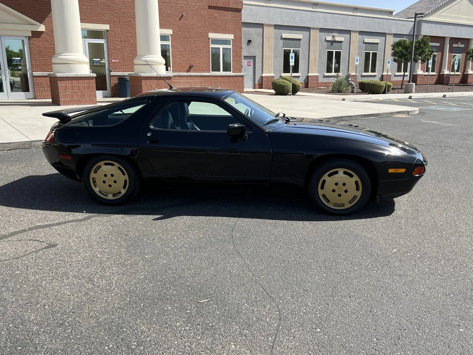 1990 Porsche 928 S4 - Image 21 of 31