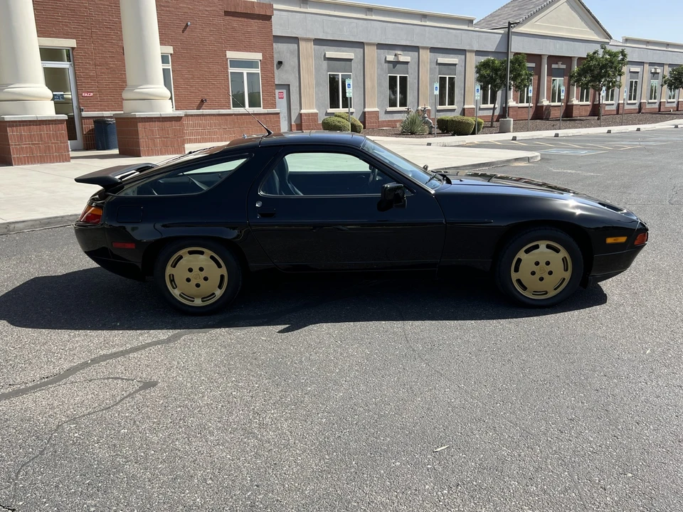 1990 Porsche 928 S4 - Image 23 of 31