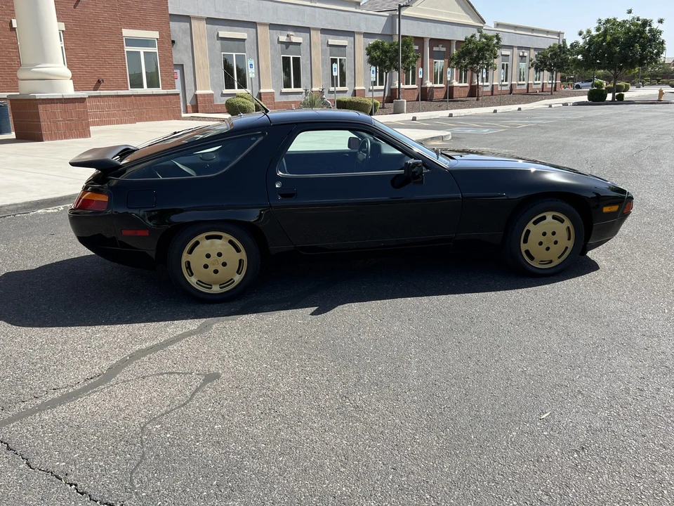 1990 Porsche 928 S4 - Image 24 of 31