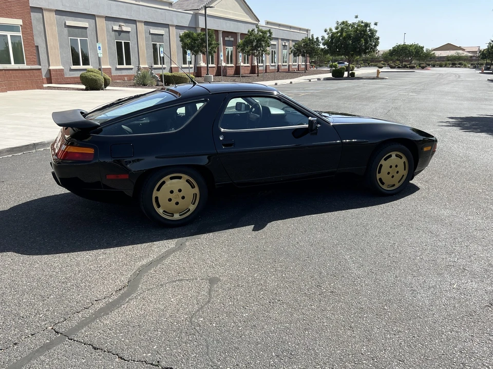 1990 Porsche 928 S4 - Image 25 of 31