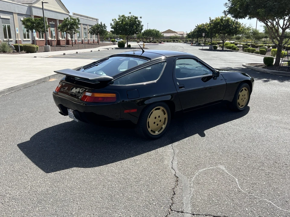 1990 Porsche 928 S4 - Image 27 of 31