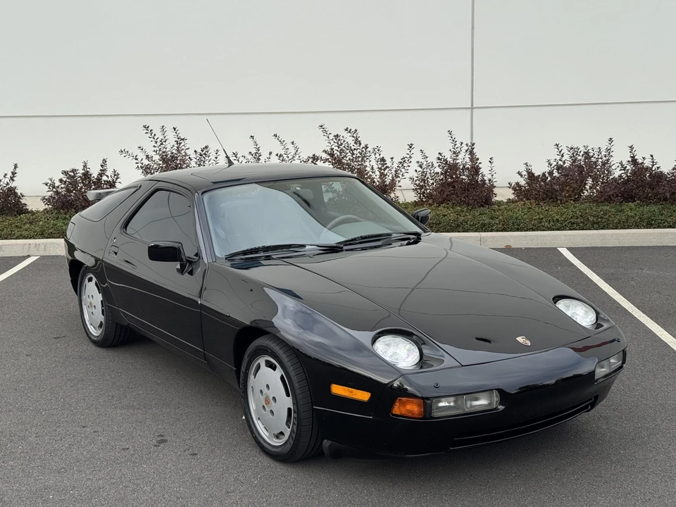 1990 Porsche 928 S4 - Image 4 of 31