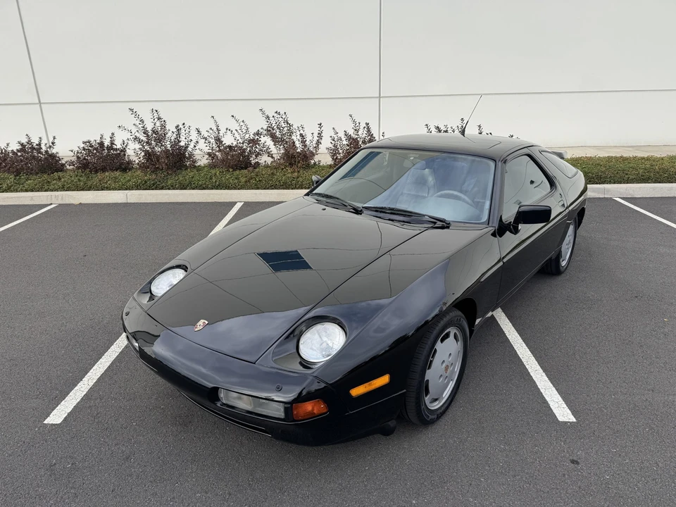 1990 Porsche 928 S4 - Image 12 of 31