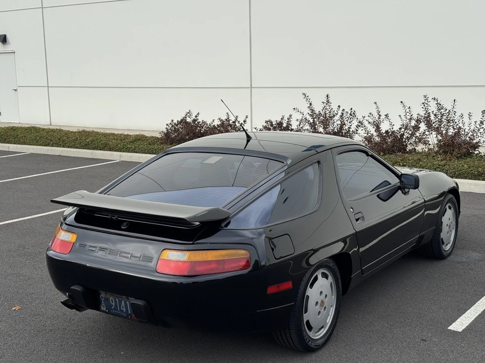 1990 Porsche 928 S4 - Image 23 of 31