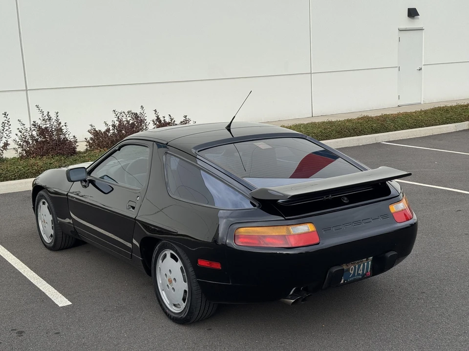 1990 Porsche 928 S4 - Image 19 of 31
